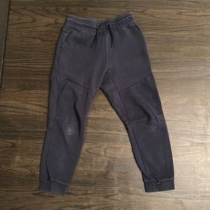 Navy Nike Sportswear Tech Fleece Pants.